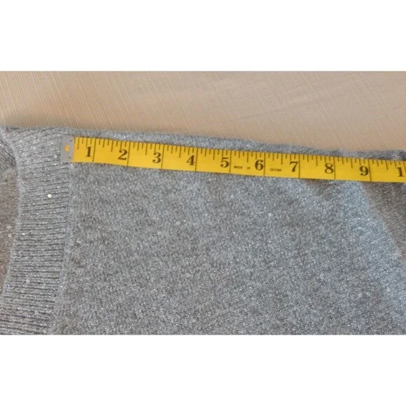 Women's Time And Tru V Neck Sequin Sweater GRAY Pullover Size XL (16-18) NWT - Picture 13 of 16